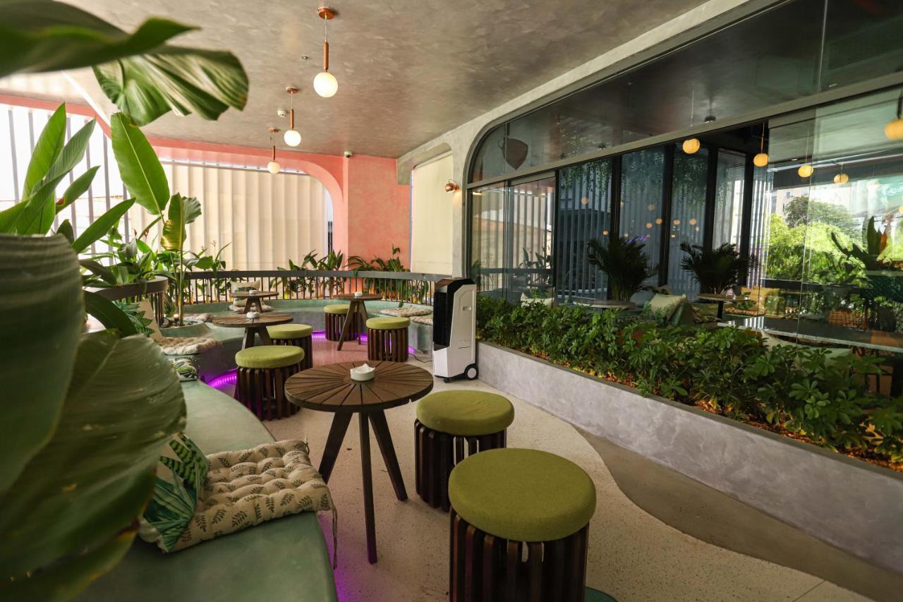 Home Hotel Хошимін Екстер'єр фото